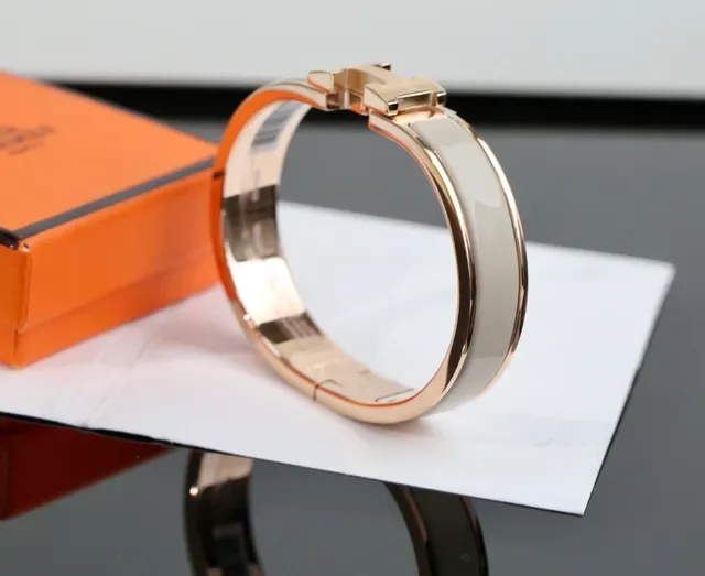 Hermès Clic H Enamel and Gold-Tone Hinged Bracelet 4