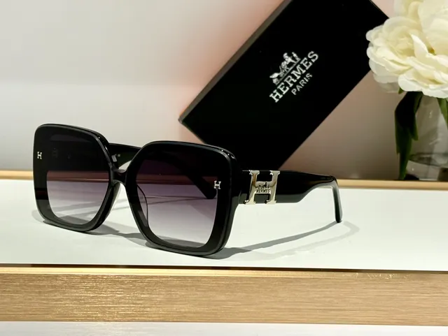 Hermès H de Hermès Oversized Tortoiseshell Sunglasses 5