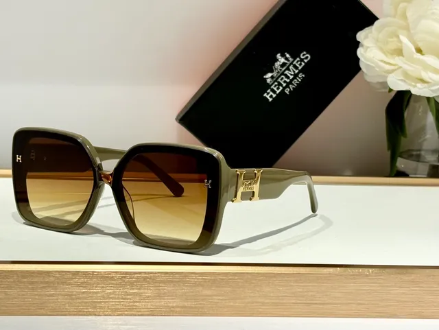 Hermès H de Hermès Oversized Tortoiseshell Sunglasses 6