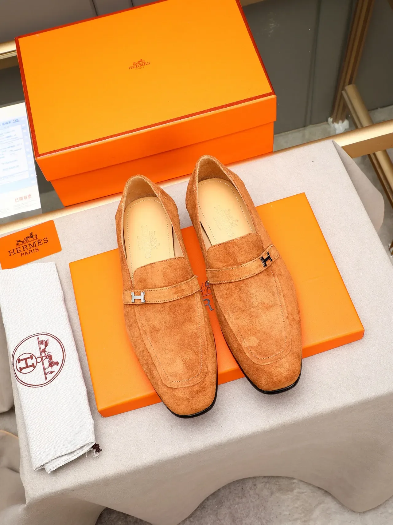 Hermès H-Loafer mocassins en daim tan 2
