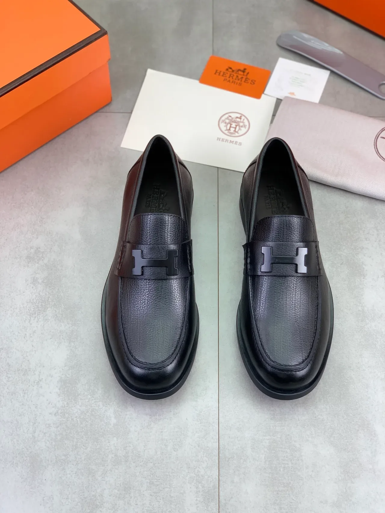 Hermès Oran Black Pebbled Leather H-Buckle Loafers 5