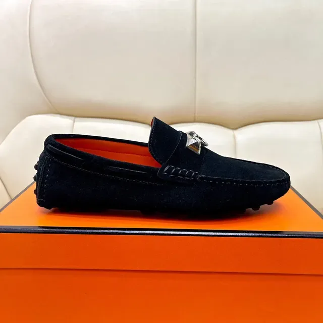 Hermès Oran Mocasines de Ante Negro con Horsebit 2