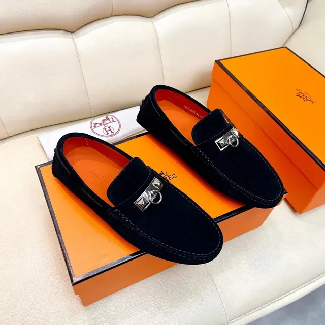 Hermès Oran Mocasines de Ante Negro con Horsebit 8