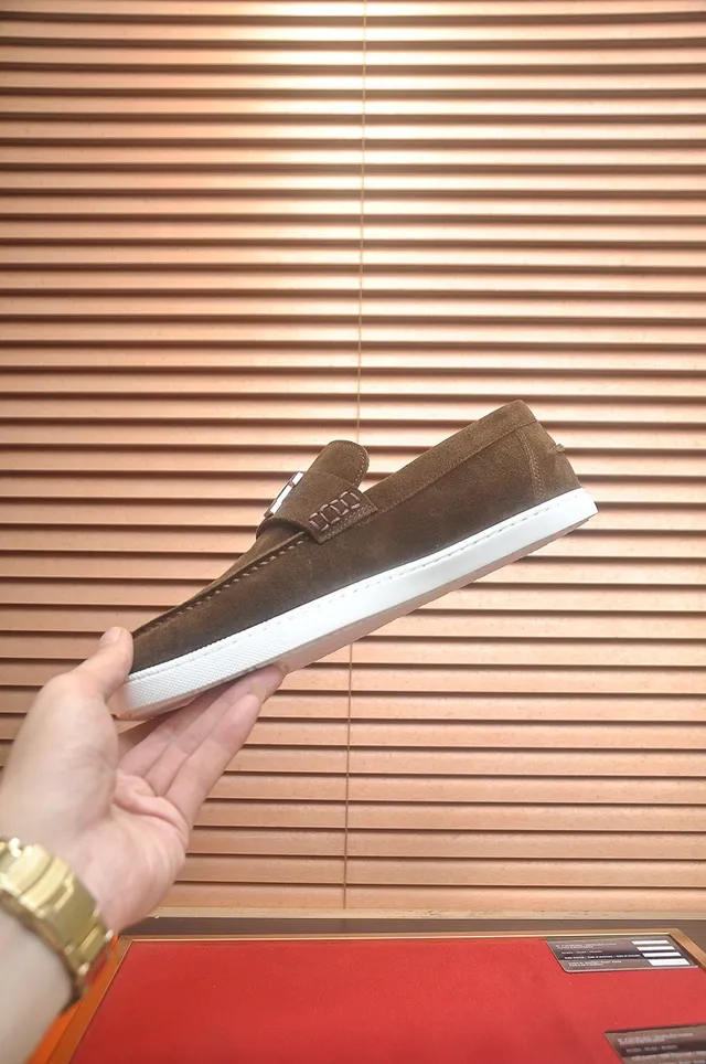 Hermès Oran Mocassins en Daim Brun avec Boucle H 5