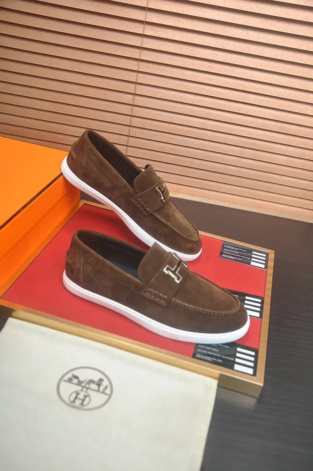 Hermès Oran Mocassins en Daim Brun avec Boucle H 6
