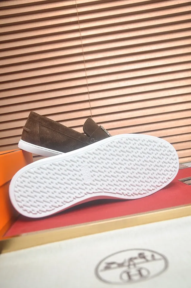 Hermès Oran Mocassins en Daim Brun avec Boucle H 7