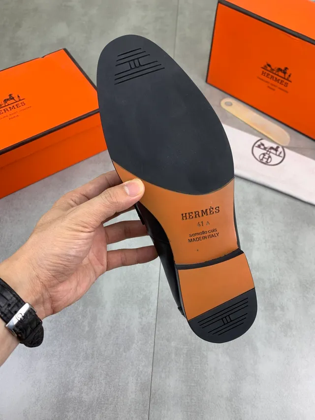Hermès Oran loafer cuir noir embossé crocodile H-Buckle loafer 2