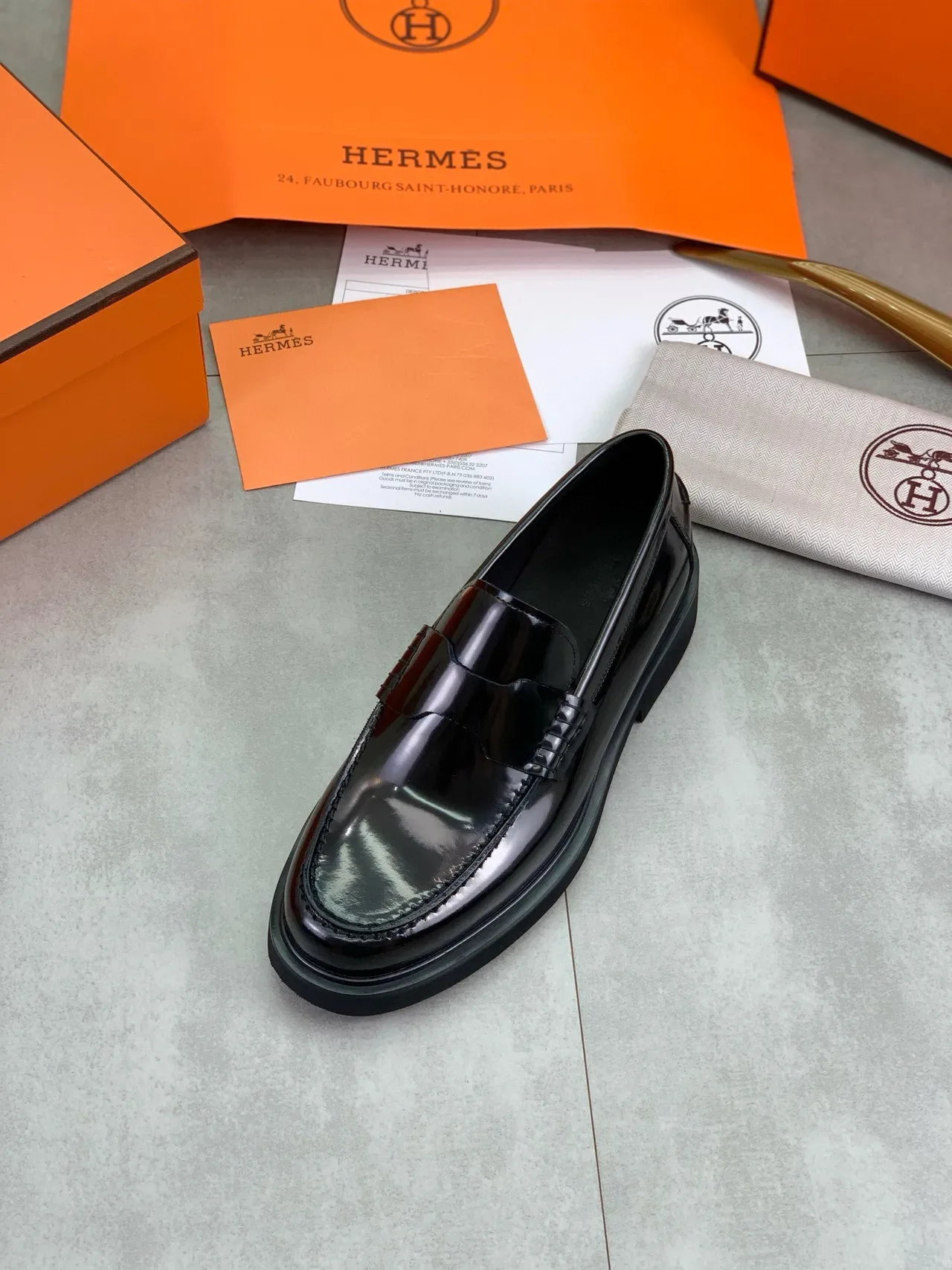Hermès Oran Loafer Cuir Verni Noir 4