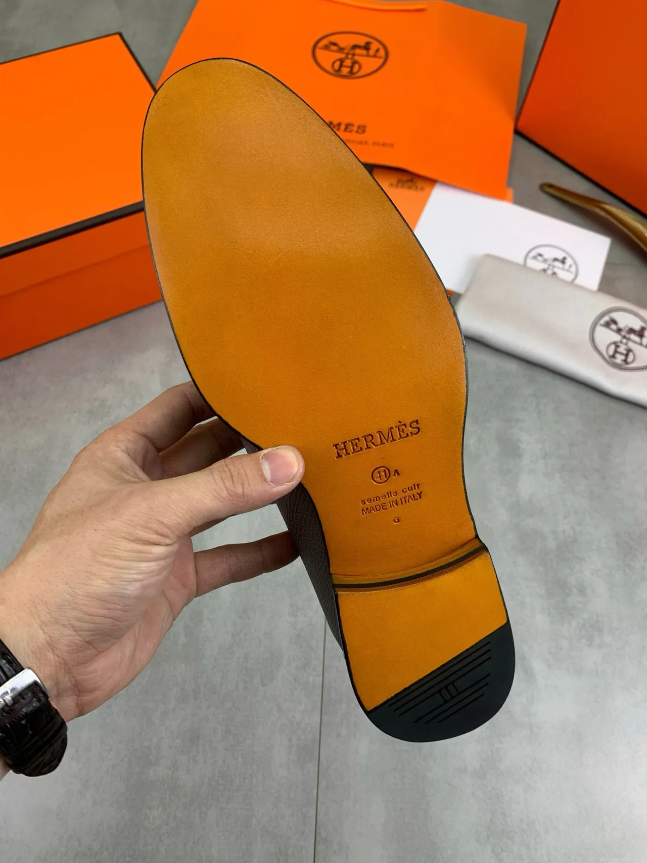 Hermès Oran loafers taupe couro com textura pebble H-Buckle loafers 4