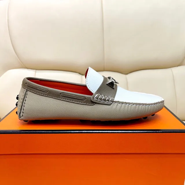 Hermès Oran Loafer White and Olive Green Leather Loafers 5