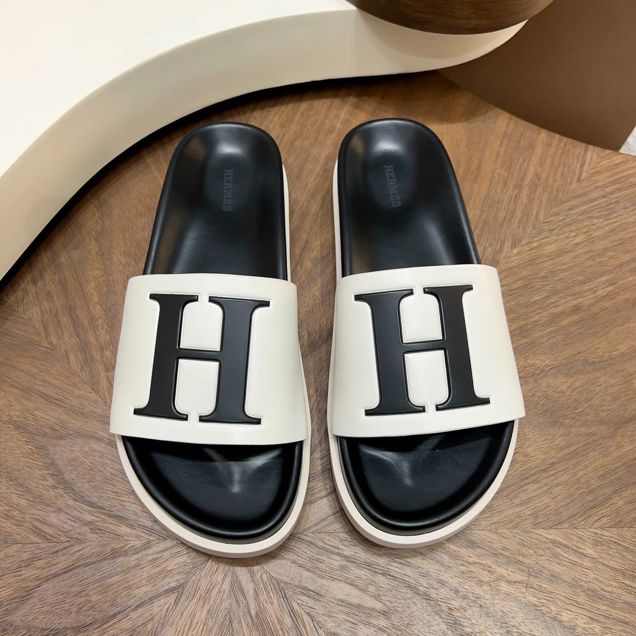 Hermès Oran Oversized H-Logo Two-Tone Slipper 2