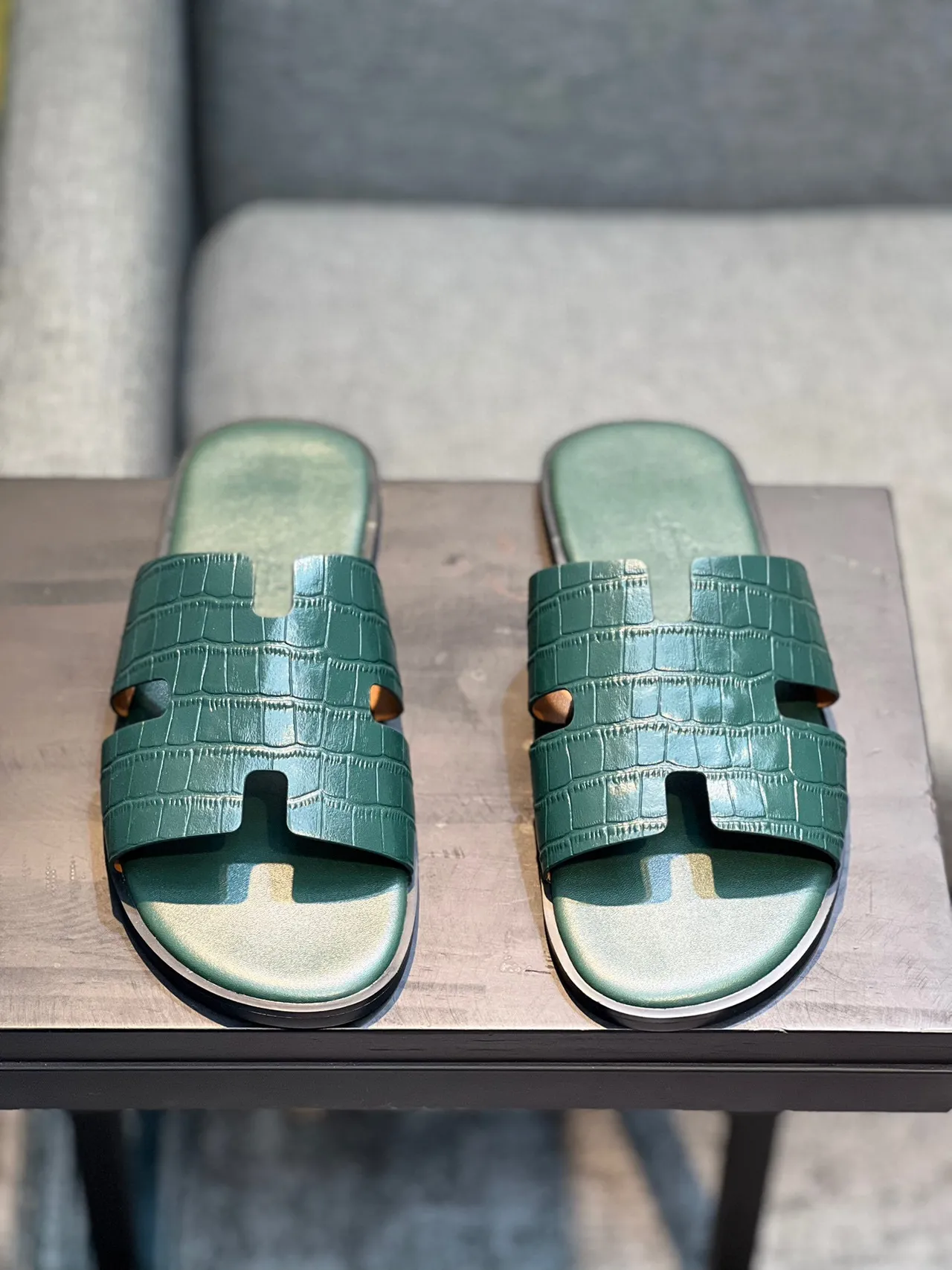 Hermès Oran Slide Green Crocodile-Embossed Leather Slippers 6