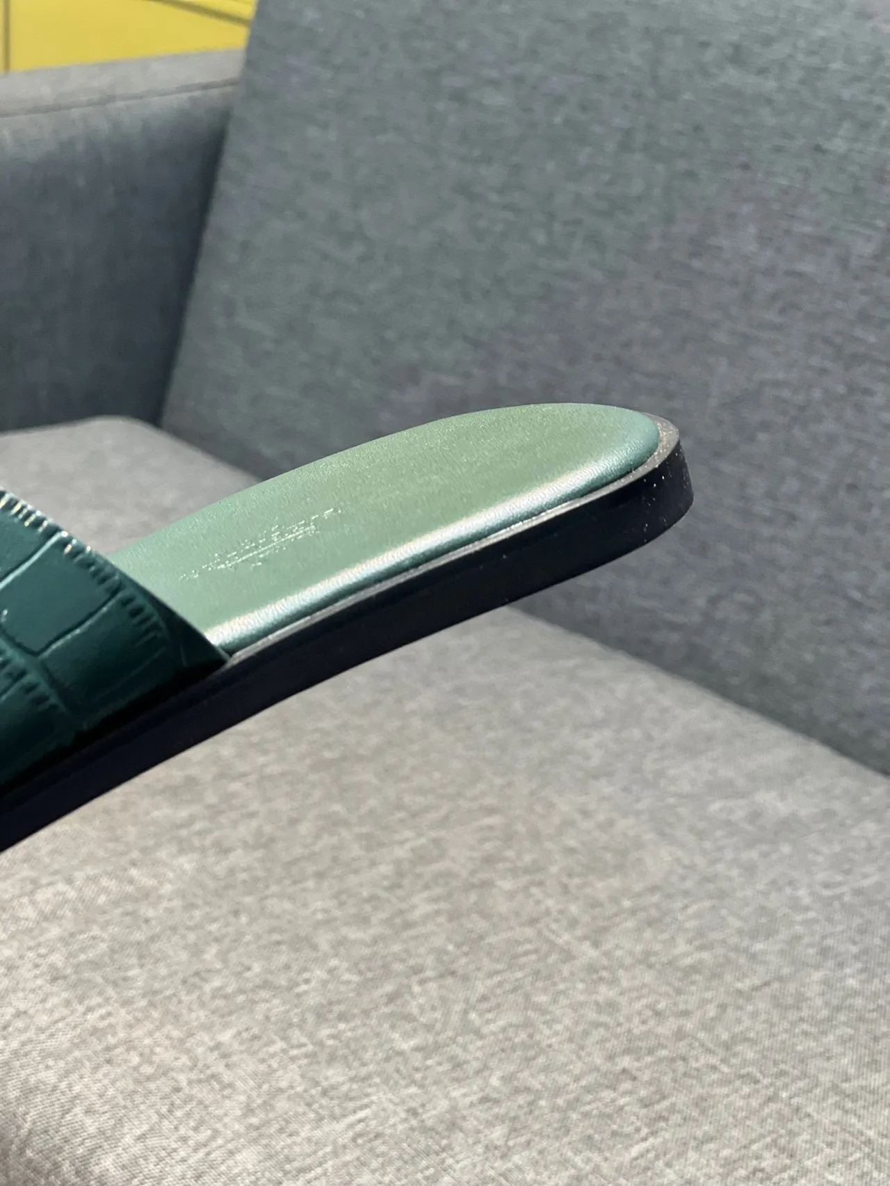 Hermès Oran Slide Green Crocodile-Embossed Leather Slippers 7