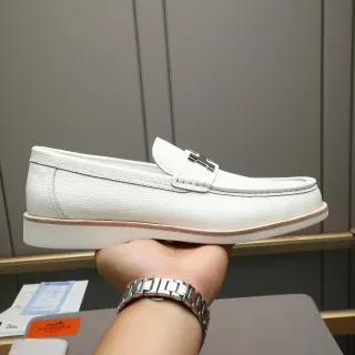Hermès Oran White Pebbled Leather H-Buckle Loafer