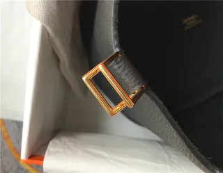 Hermès Picotin Lock Taupe Pebbled Leather Bucket Bag 11