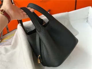 Hermès Picotin Lock Taupe Pebbled Leather Bucket Bag 17