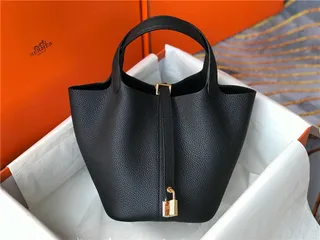 Hermès Picotin Lock Taupe Pebbled Leather Bucket Bag 18