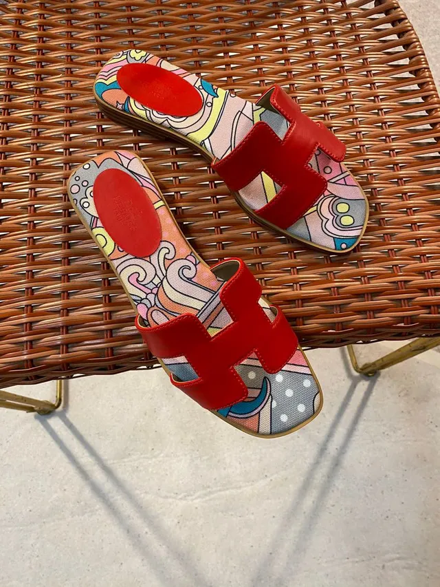 Hermès Red Multicolor H-Strap Printed Canvas Slippers 1