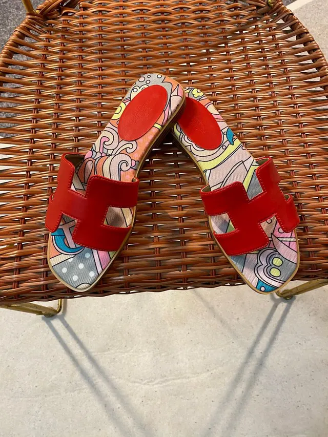 Hermès Red Multicolor H-Strap Printed Canvas Slippers 3