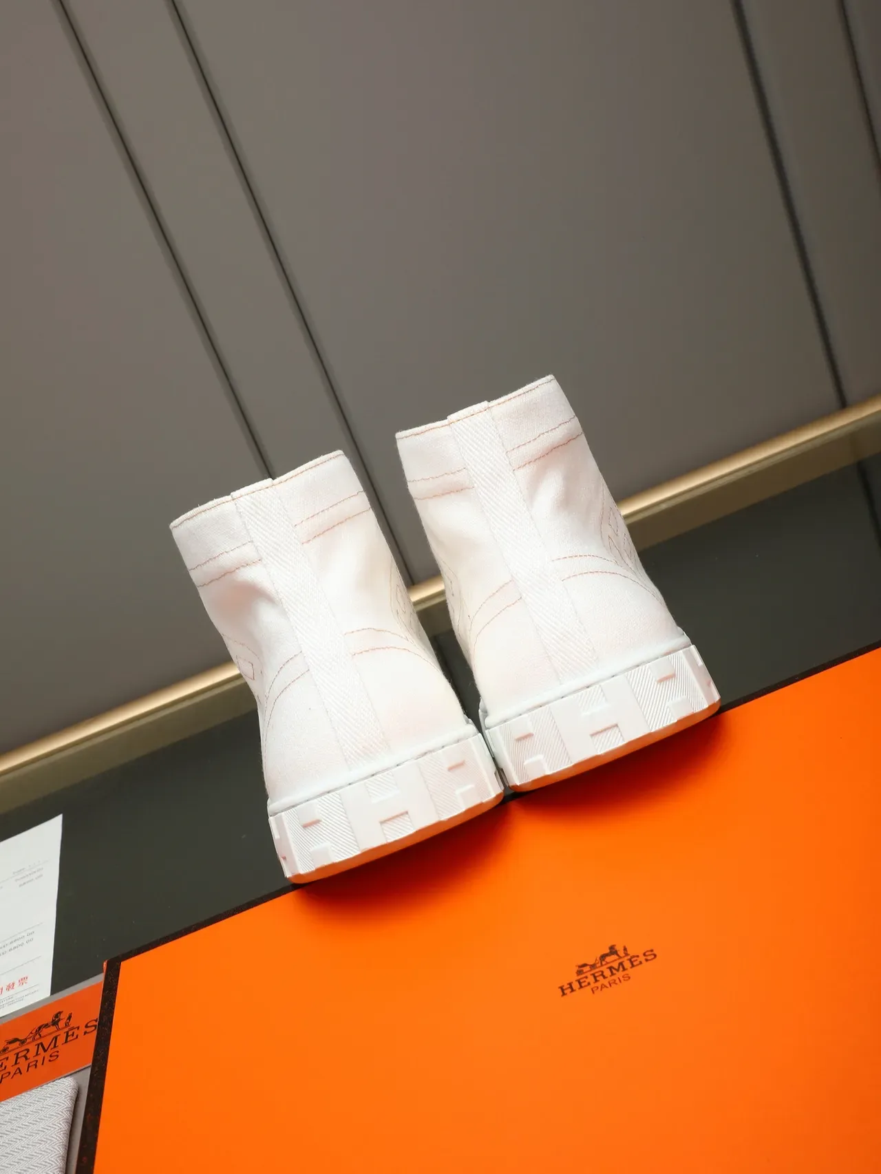 Hermès White Brown High-Top Canvas Upper Sneakers 3