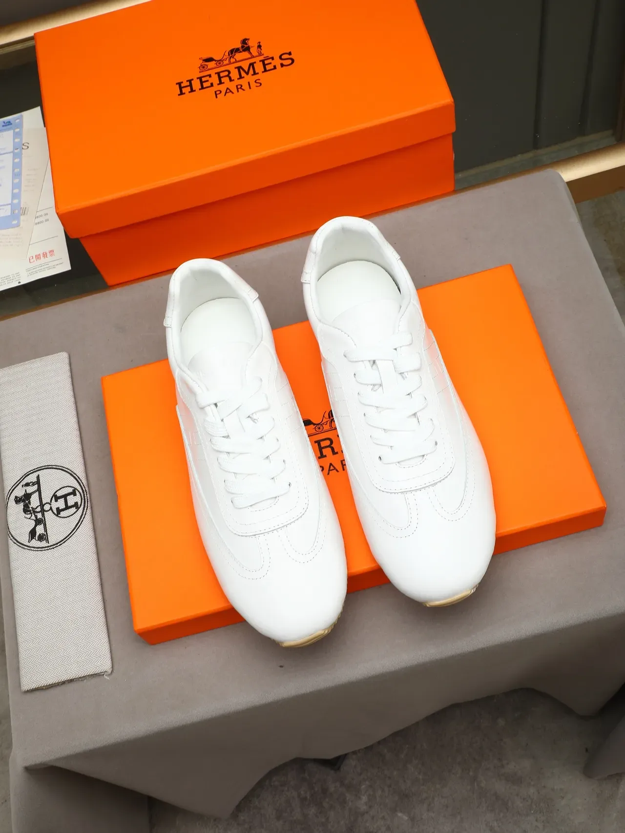 Hermès White Leather Low-Top Lifestyle Sneaker 2