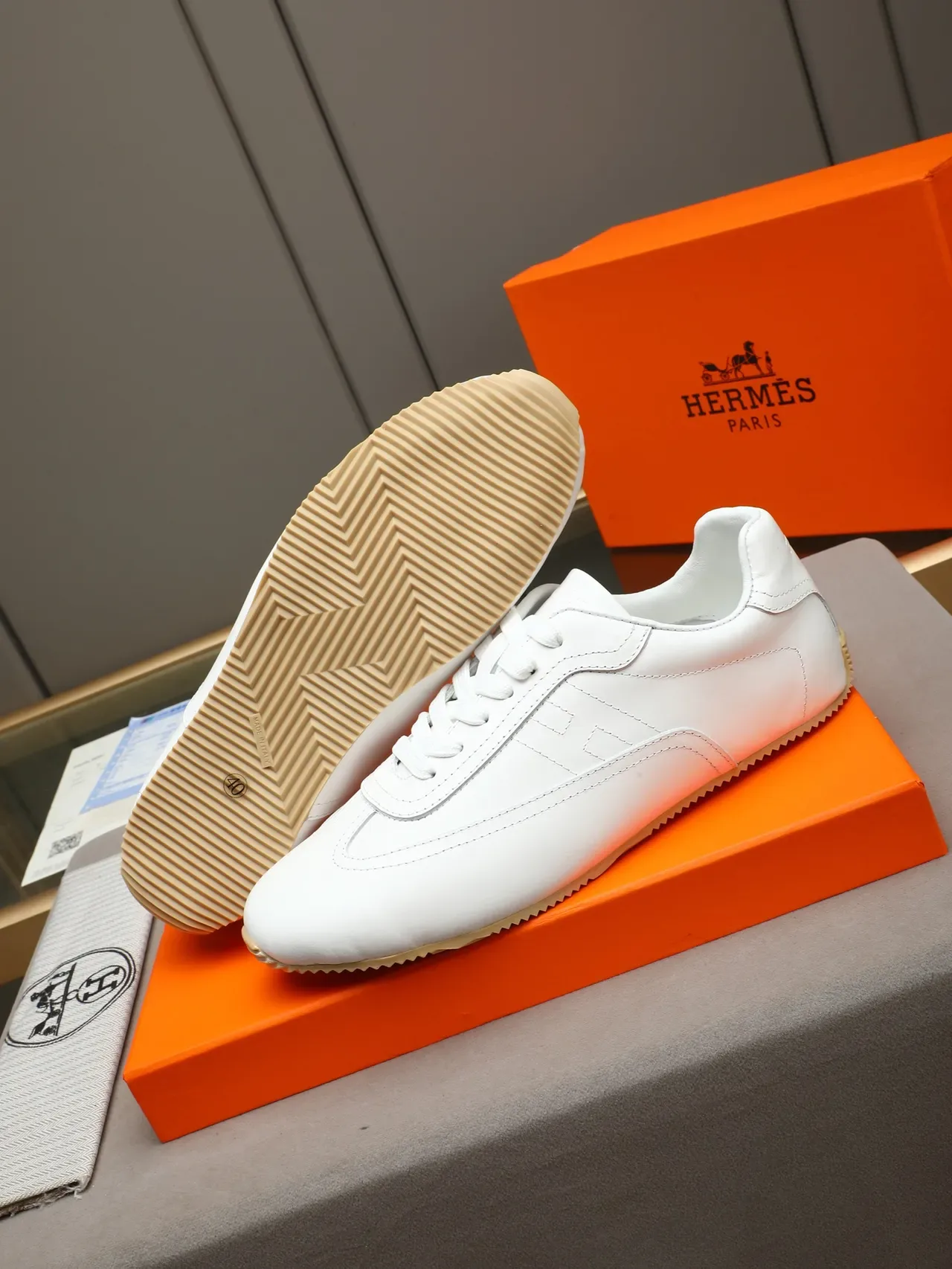 Hermès White Leather Low-Top Lifestyle Sneaker 4