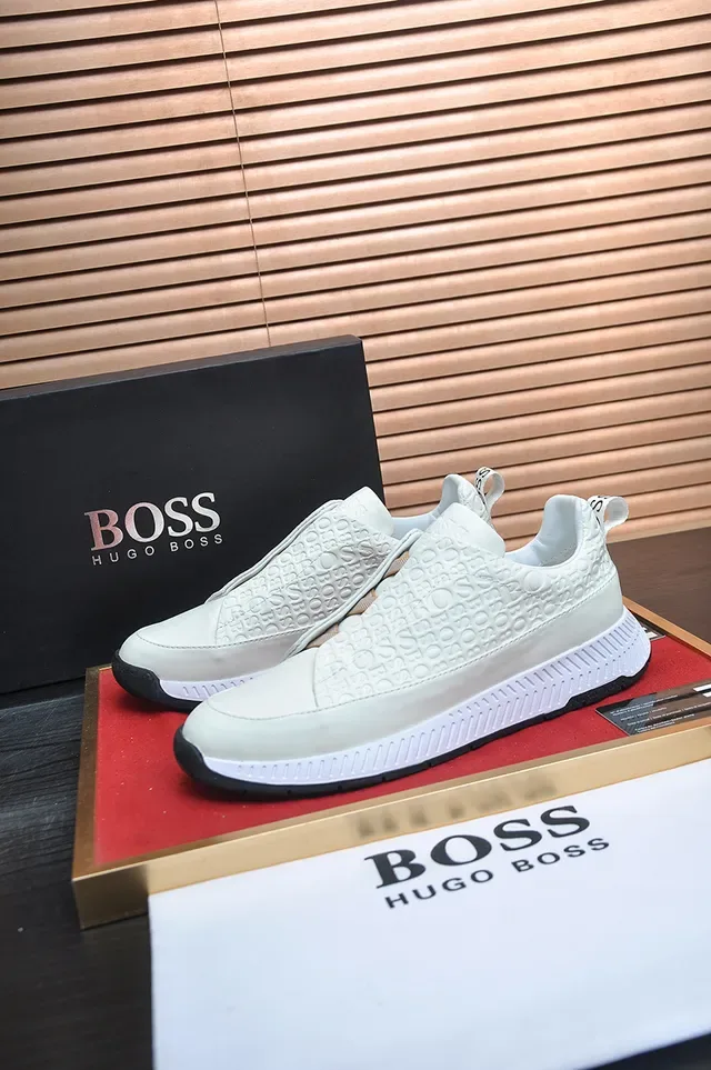 Hugo Boss Blancs Noirs Logo Embossed Upper Slip-On Construction Lifestyle Sneakers 3