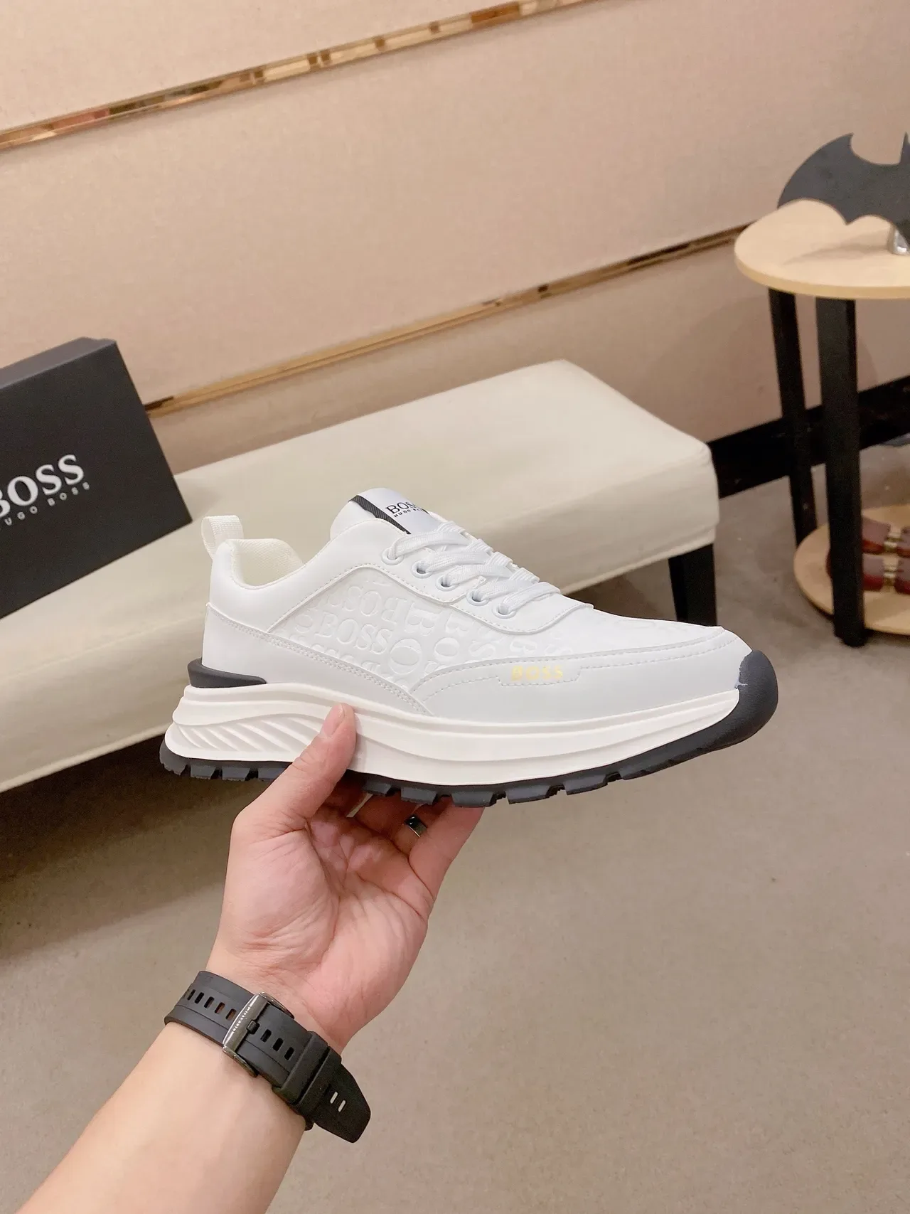 Hugo Boss Blanc Noir Monogramme Embossé Chunky Sculpted Semelle Lifestyle Sneakers 4