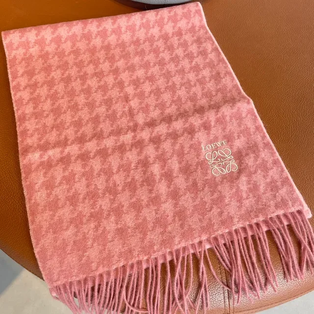 Loeve Anagram Monogram Rose Cachemire Écharpe 4