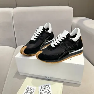 Loewe Flow Runner أحذية رياضية أسلوب حياة سوداء من السويد والنايلون
