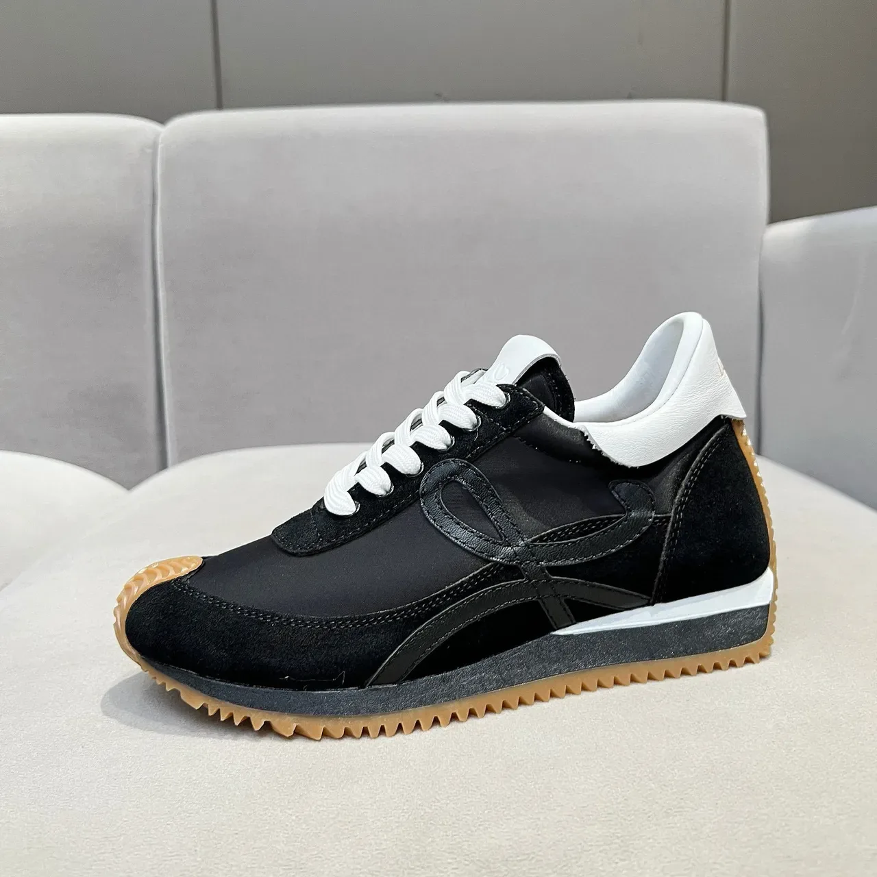 Loewe Flow Runner Chaussures Lifestyle en Daim et Nylon Noir 5