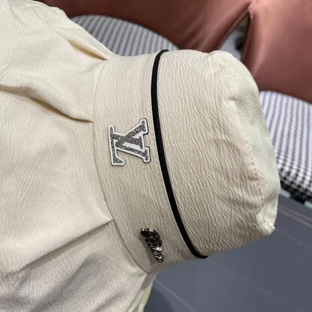Louis Vuitton Beige Black Structured Pleated Crown Band Bucket Hat 5