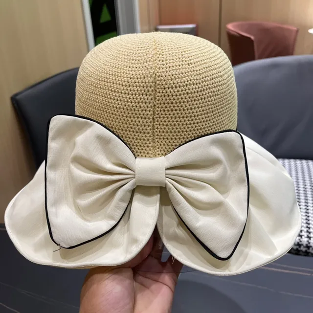 Louis Vuitton Chapeau de seau beige blanc couronne paille tressée plissée bord satiné 4