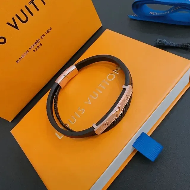 Louis Vuitton سوار جلد أسود أزرق مزدوج النطاقين مضفر 3