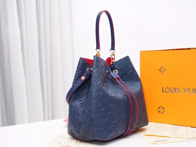 Louis Vuitton Black Gold Embossed Monogram Leather Drawstring Closure Bucket Bag 9