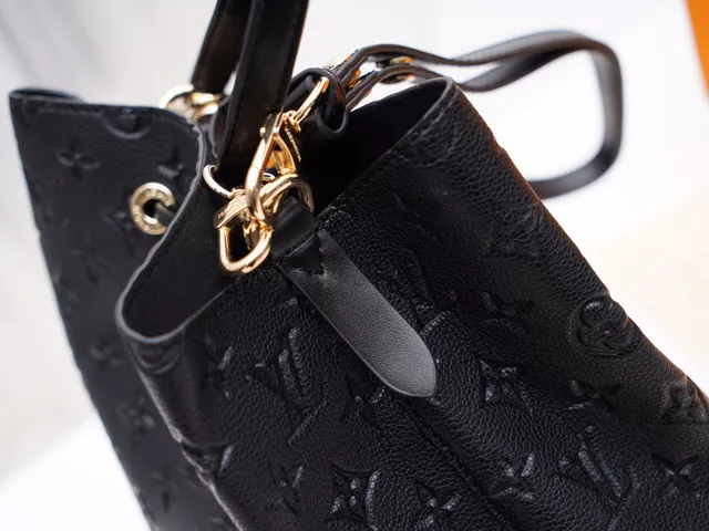 Louis Vuitton Black Gold Embossed Monogram Leather Drawstring Closure Bucket Bag 21