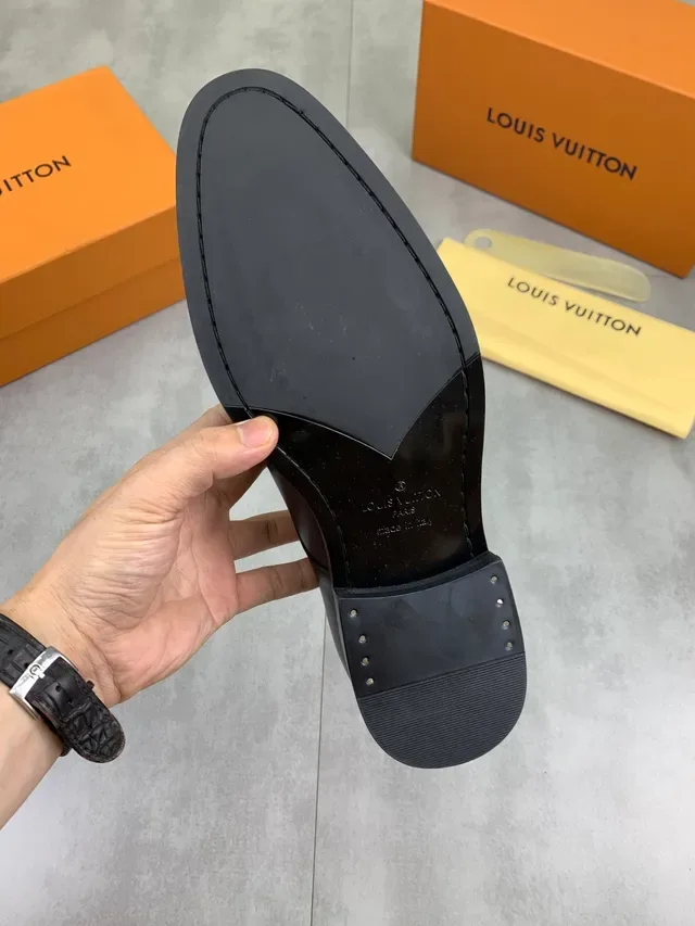 Louis Vuitton Black Polished Leather Cap-Toe Oxford Shoes 2