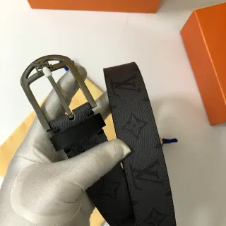 Louis Vuitton Black Silver Monogram-Embossed Gunmetal Curved Buckle Leather Belt