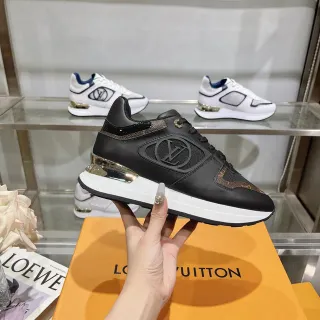 Louis Vuitton Sneakers Lifestyle Negro Blanco Monograma Lona Overlay Suela Media Esculpida