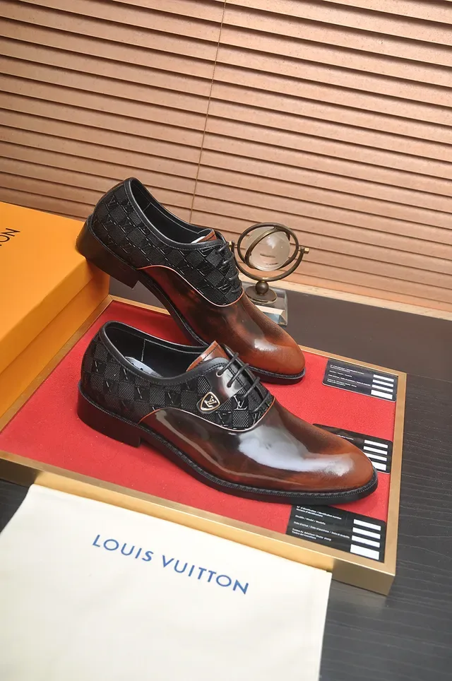 Louis Vuitton Chaussures Oxford Cuir Patent Marron Noir Bout à Cap 4