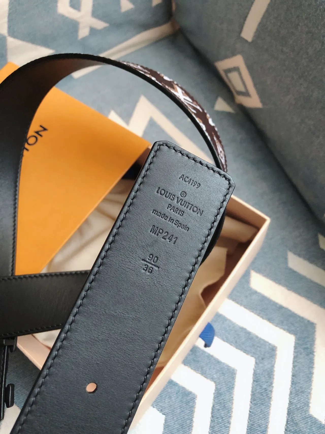 Louis Vuitton Brown Black Monogram-Printed Reversible Leather Belt 6