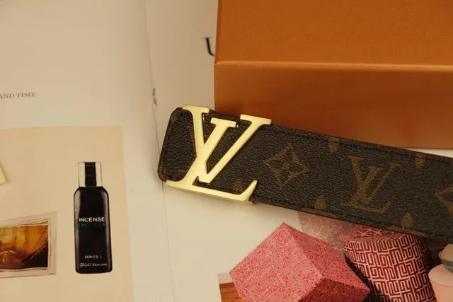Louis Vuitton Brown Gold Monogram-Coated Canvas Interlocking LV Buckle Leather Belt 7