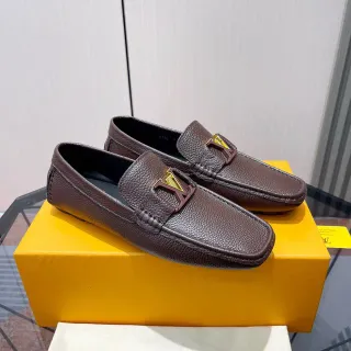 Louis Vuitton 棕色 金 压纹皮革 金属 LV 扣环 乐福鞋
