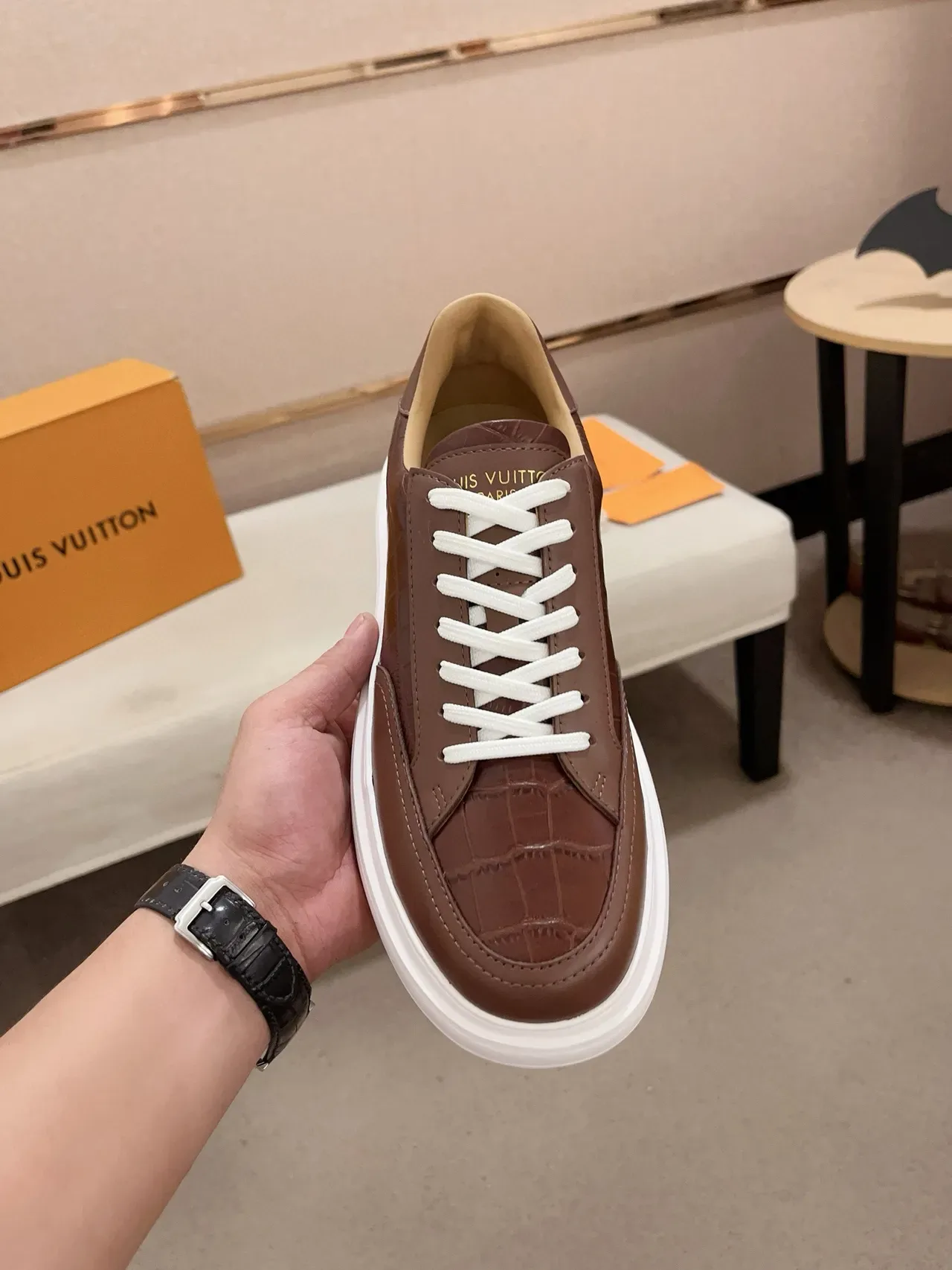 Louis Vuitton Sneakers Lifestyle Marron Blanc Cuir Embossé Crocodile Semelle Plateforme 5