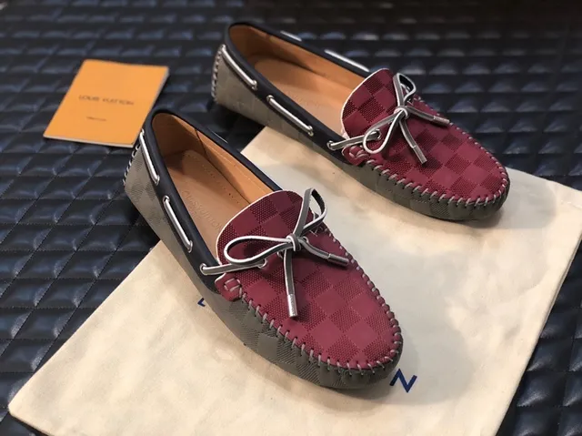 Mocassim Louis Vuitton Borgonha Marinho Damier xadrez Parte superior Detalhe laço prateado 4