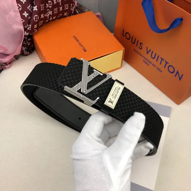 Louis Vuitton Carbon Fiber Weave LV Buckle Leather Belt 7
