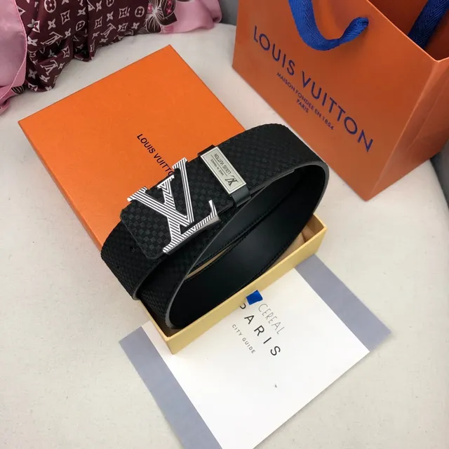Louis Vuitton Carbon Fiber Weave LV Buckle Leather Belt 9
