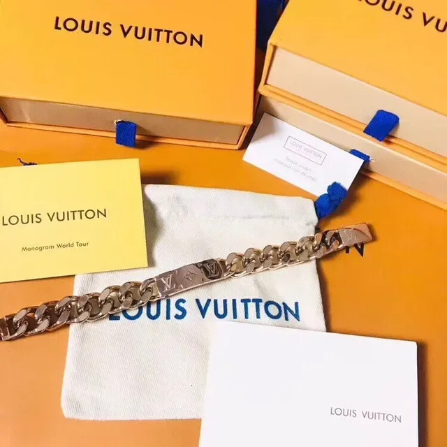 Louis Vuitton Chain Bracelet Polished Silver-Tone Metal Bracelet 3