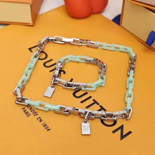 Louis Vuitton Chain Reaction Pulsera Verde Menta Resina y Eslabón Plateado