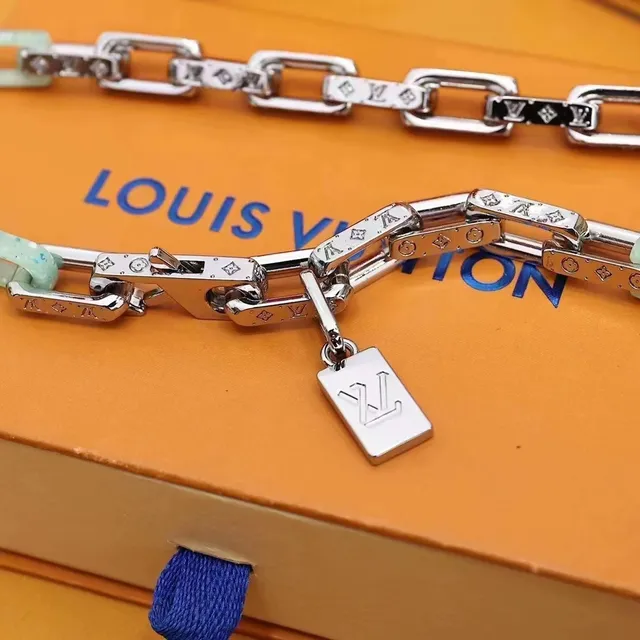 Louis Vuitton Chain Reaction Mint Green Resin and Silver-Tone Link Bracelet 2